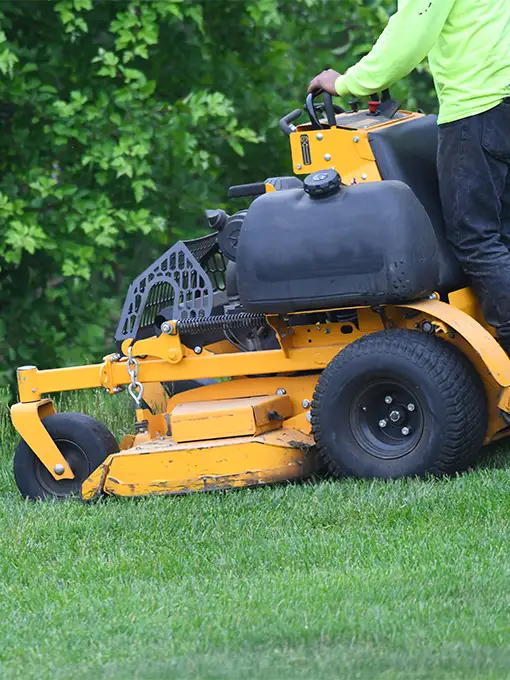 Commercial lawn mower